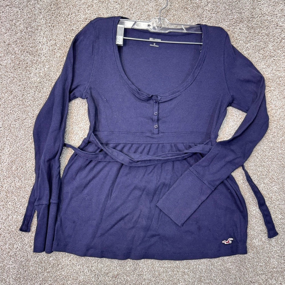 Hollister Top Women Medium Peplum Henley Navy Blue Ribbed Tie Front EUC